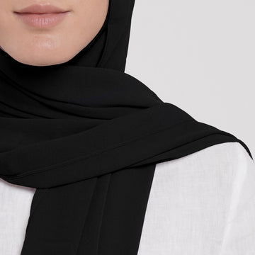 Emiratie Chiffon with Bonnet - Classic Deep Black