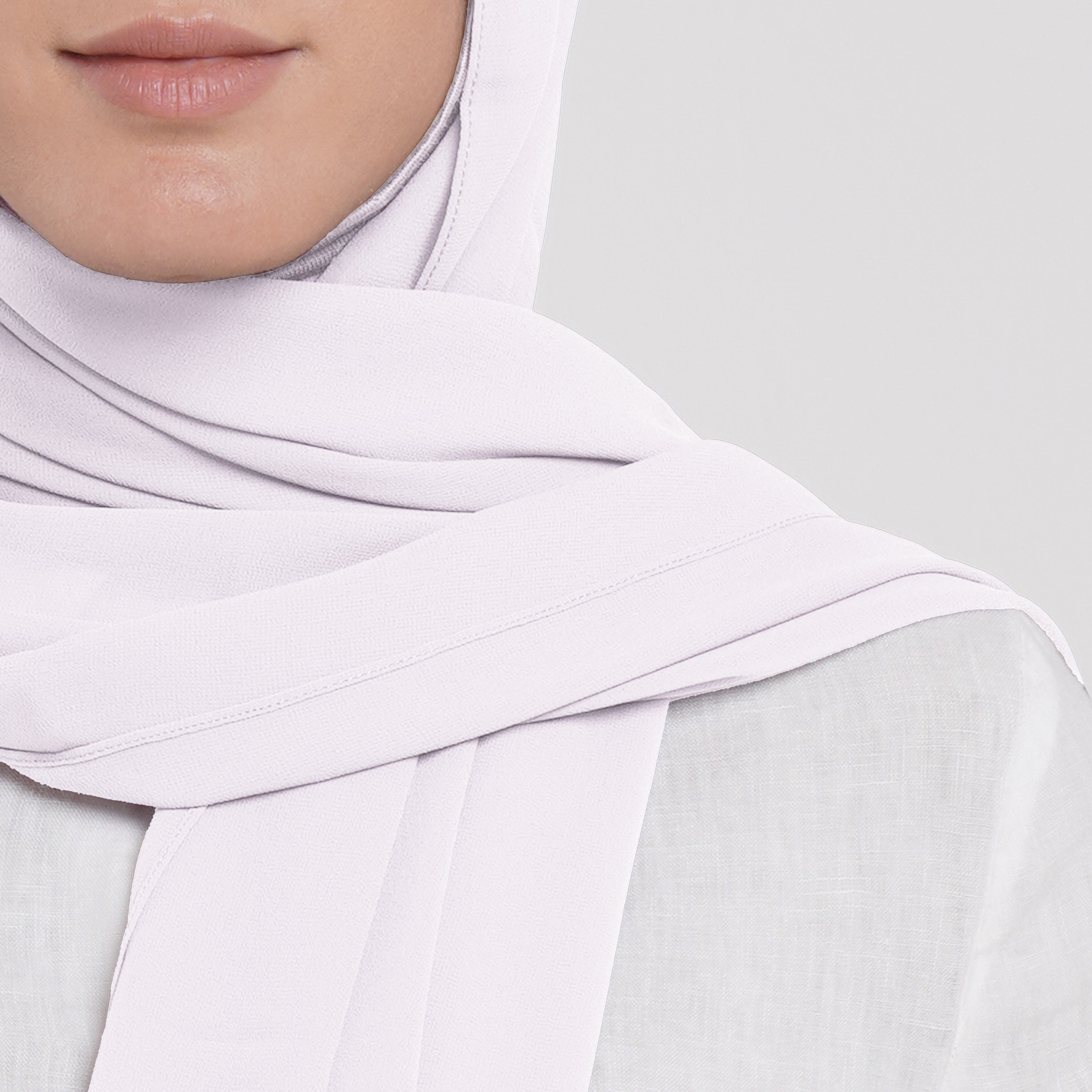 Emiratie Chiffon with Bonnet -Delicate Blush Pearl