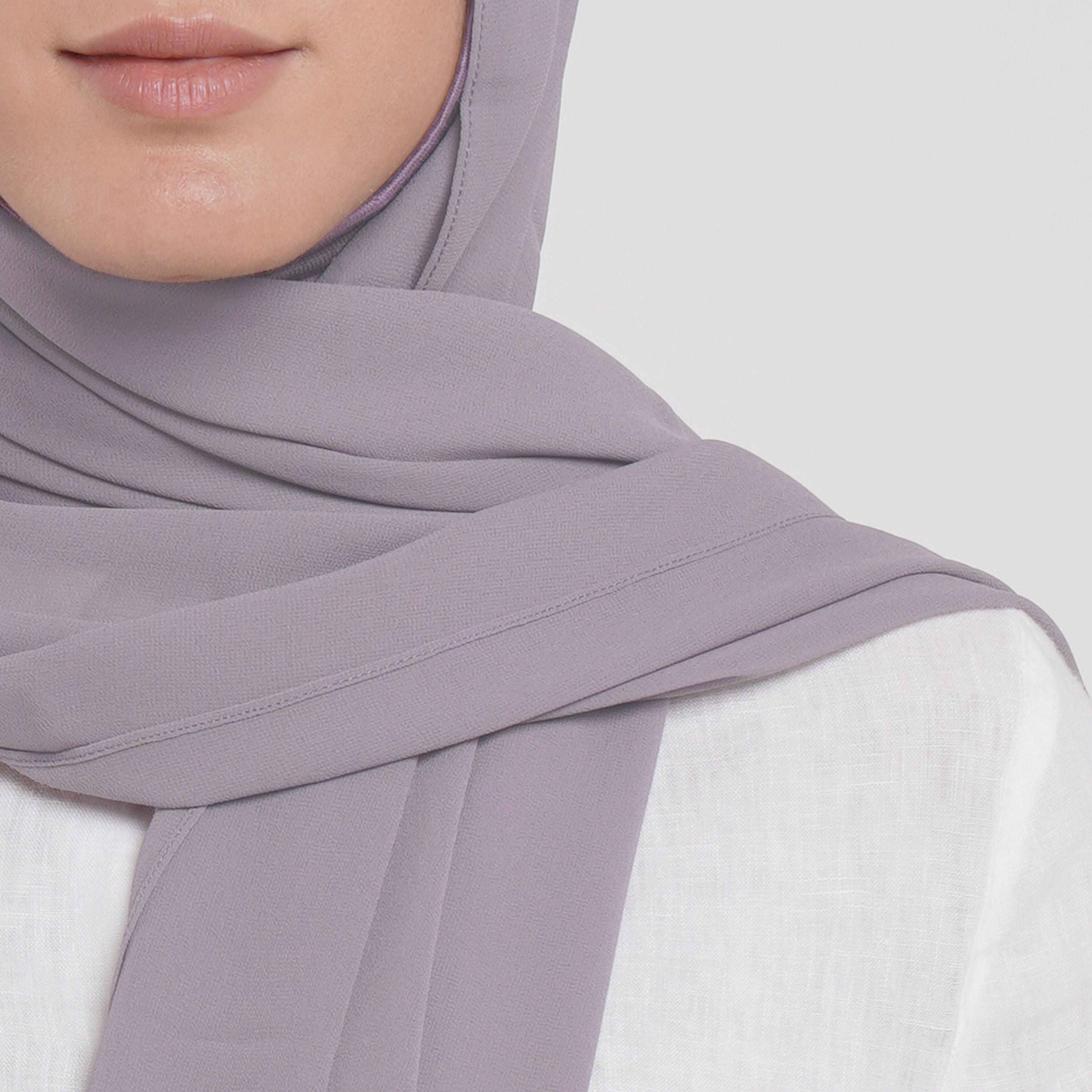 Emiratie Chiffon with Bonnet -Muted Taupe Rose