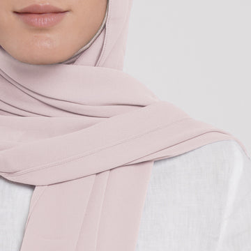 Emiratie Chiffon with Bonnet -Soft Dusty Blush