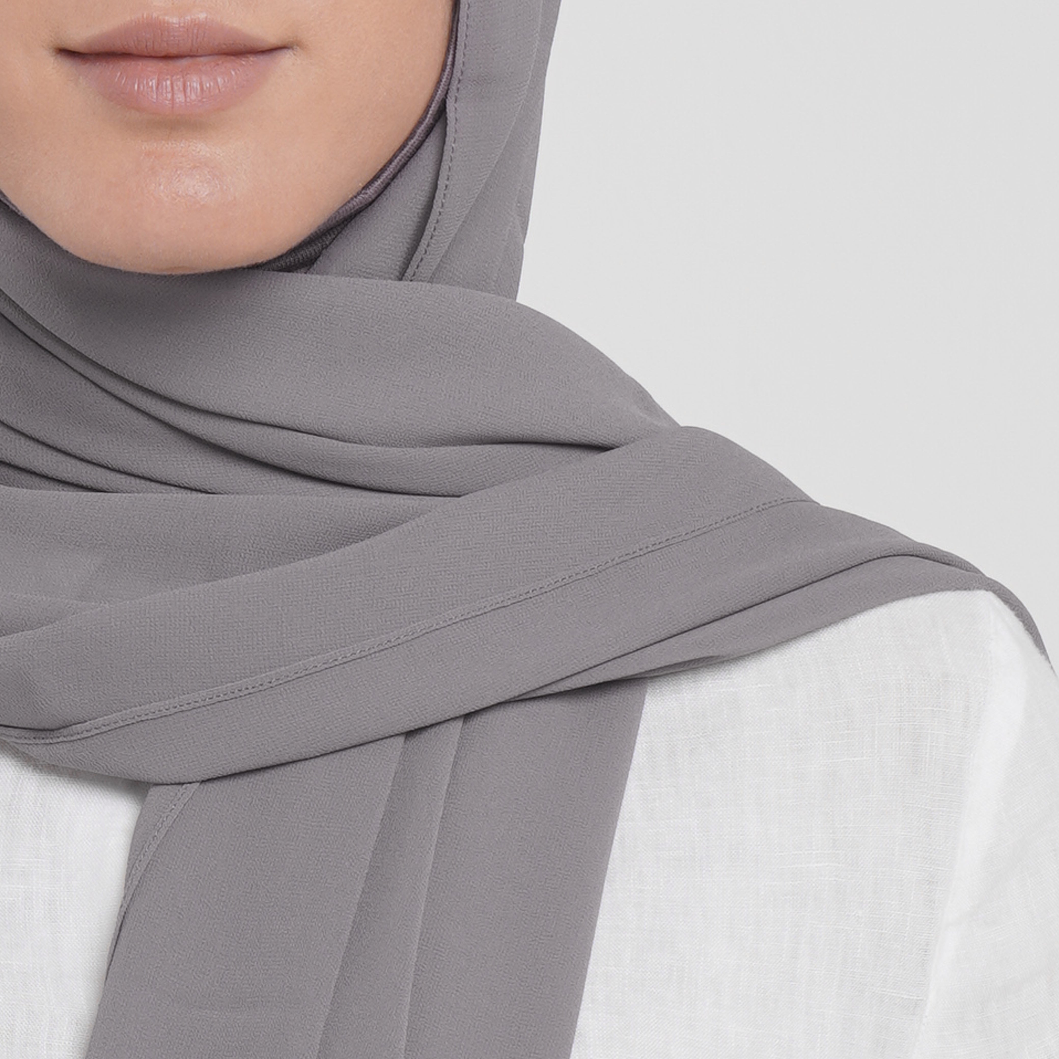 Emiratie Chiffon with Bonnet -Soft Mushroom Taupe