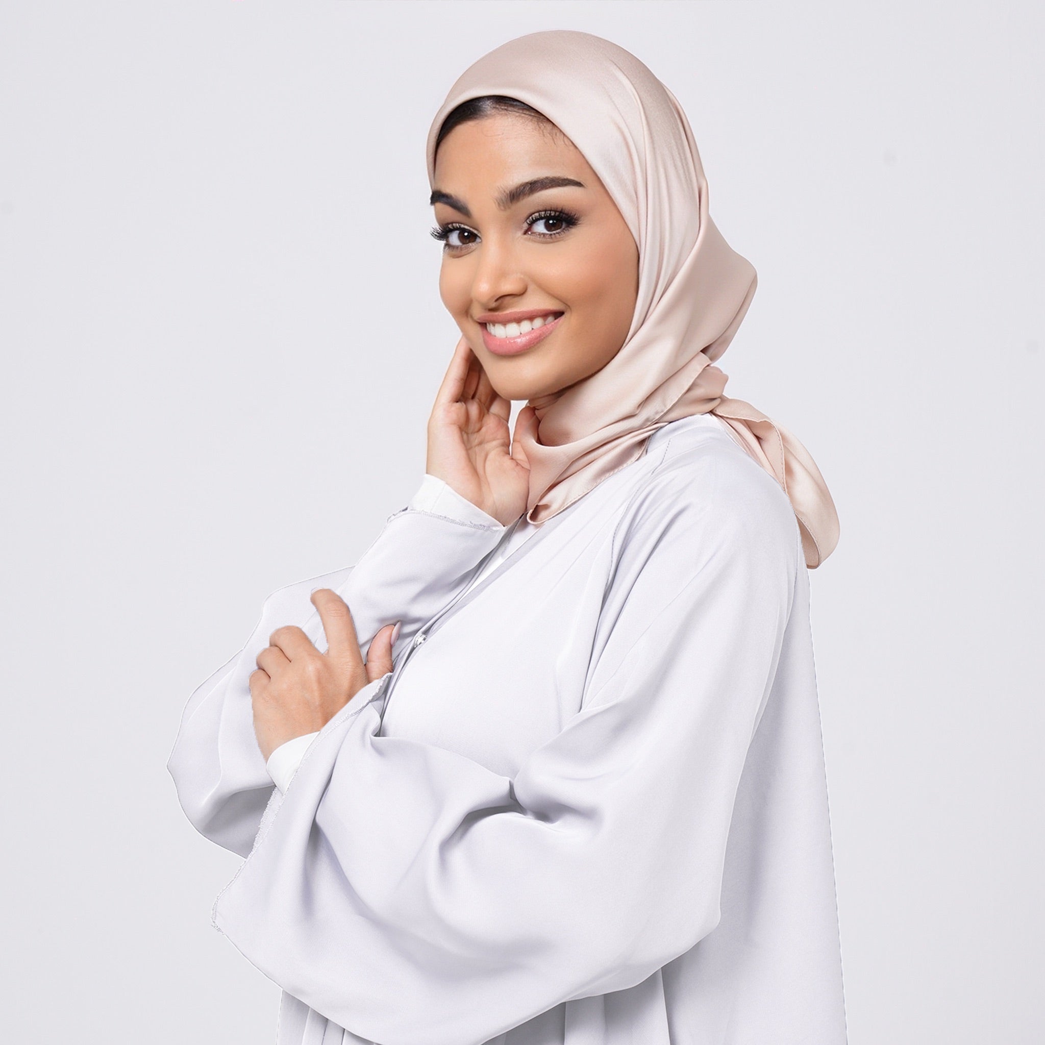 SilkTouch Satin Esarp - Nude Beige