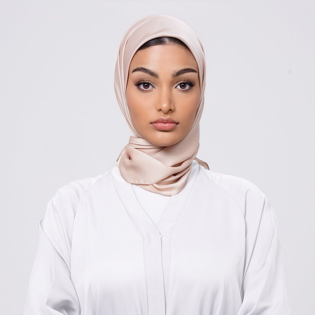 SilkTouch Satin Esarp - Nude Beige