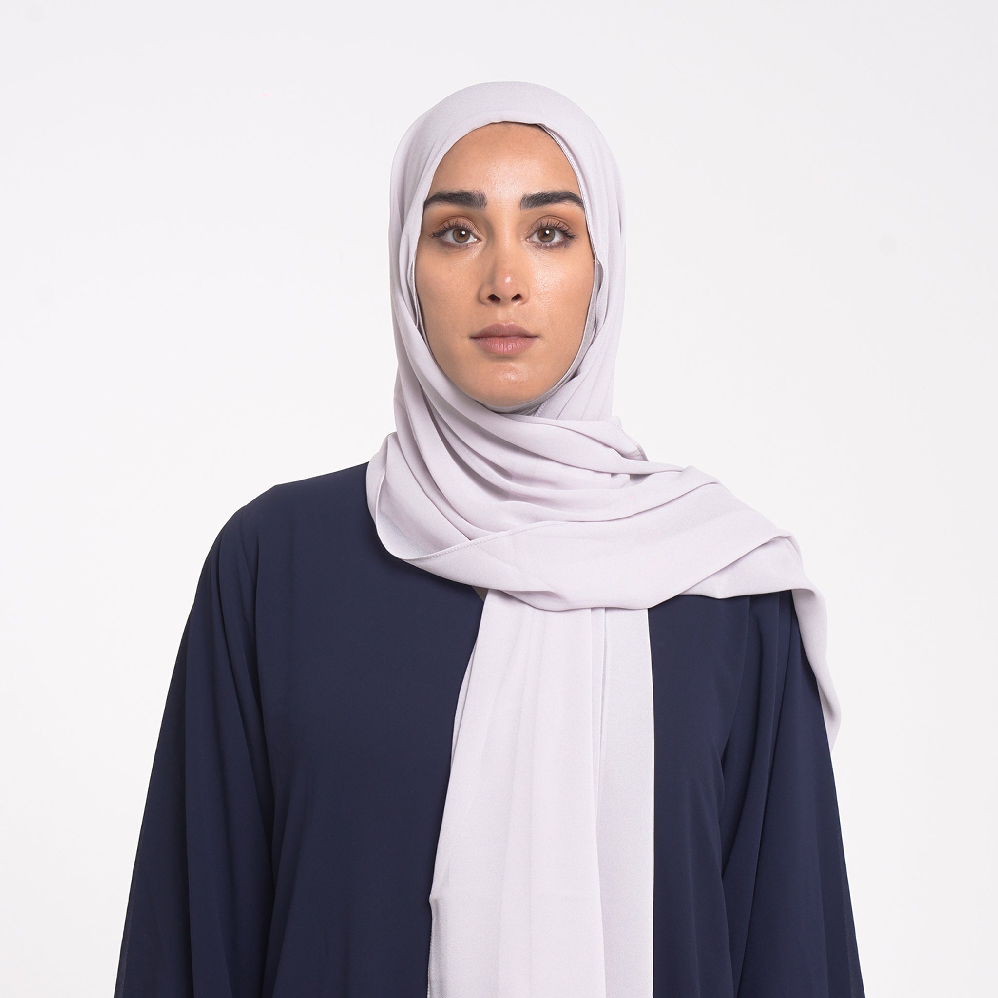 Emiratie Chiffon with Bonnet - Cool Light Grey