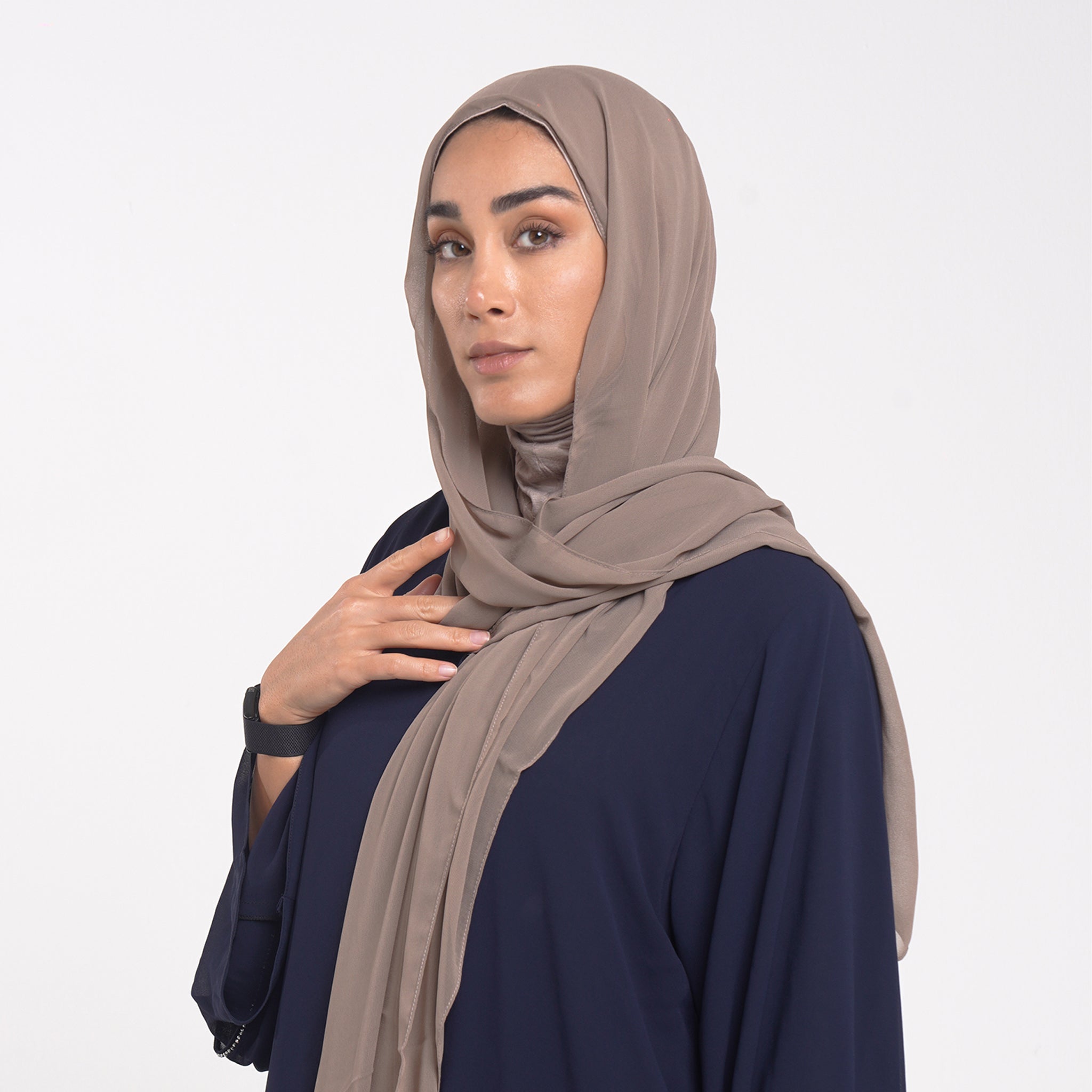Emiratie Chiffon with Bonnet -Warm Taupe Beige