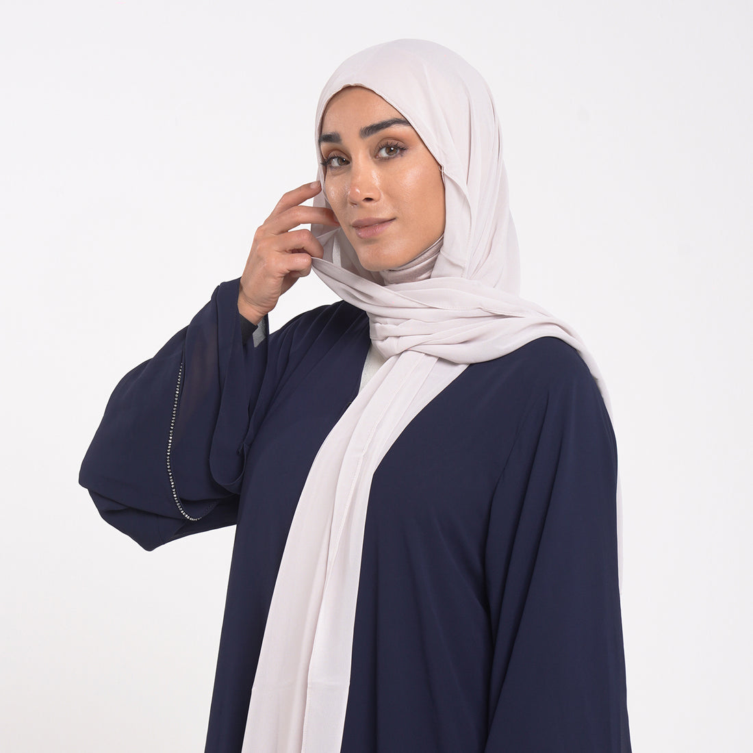 Emiratie Chiffon with Bonnet -Elegant Ivory Beige