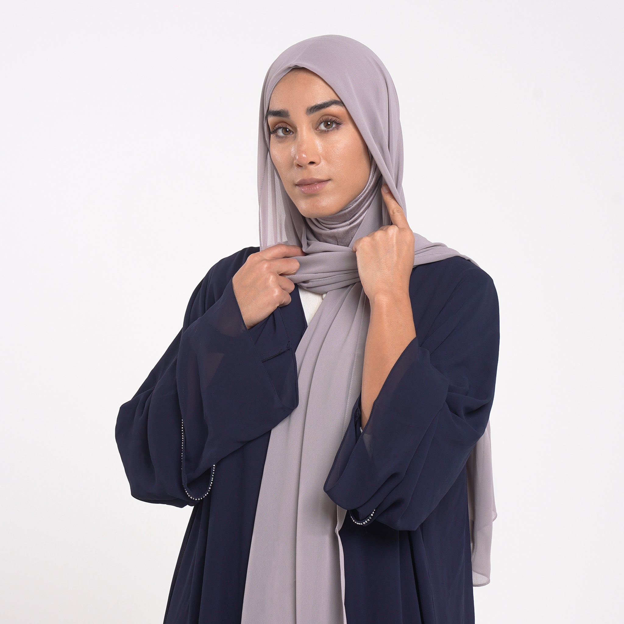 Emiratie Chiffon with Bonnet -Muted Taupe Rose