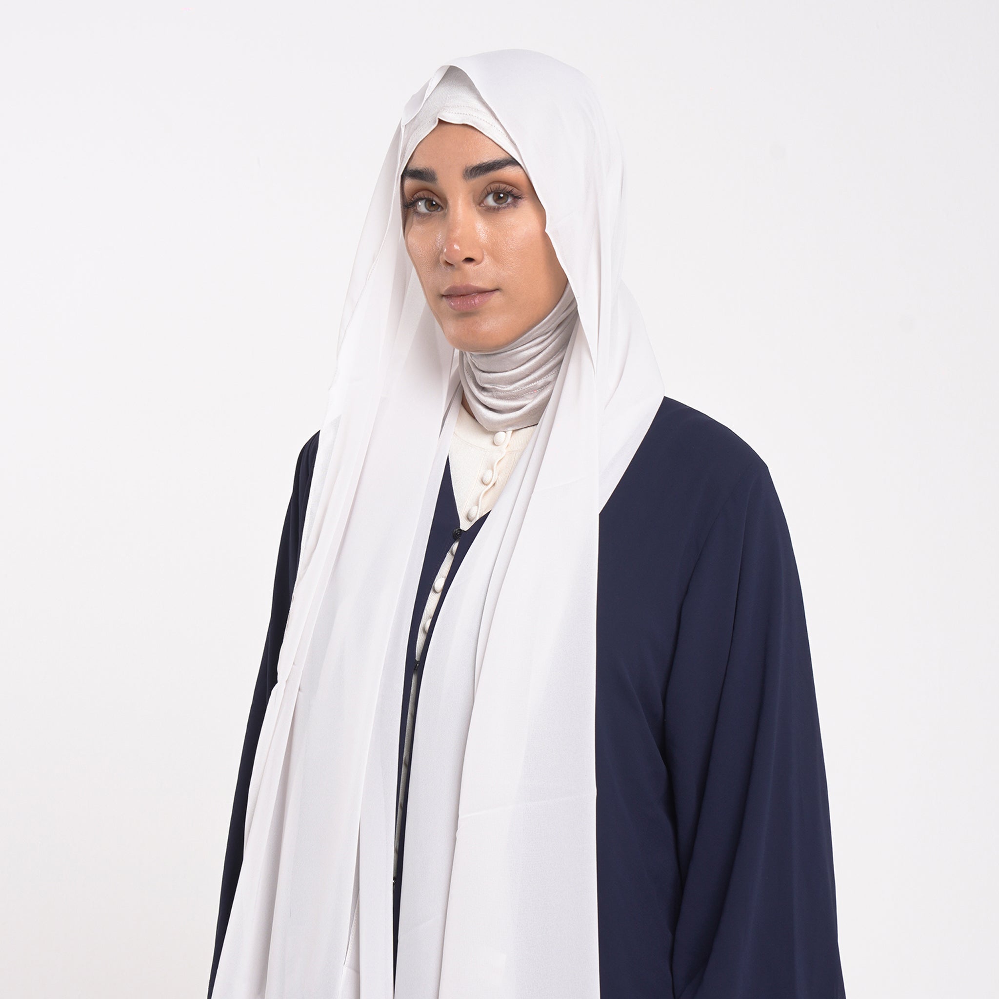 Emiratie Chiffon with Bonnet - Cool Light Dove Grey