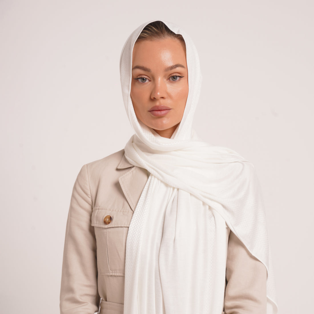 Hijab Jackard - White