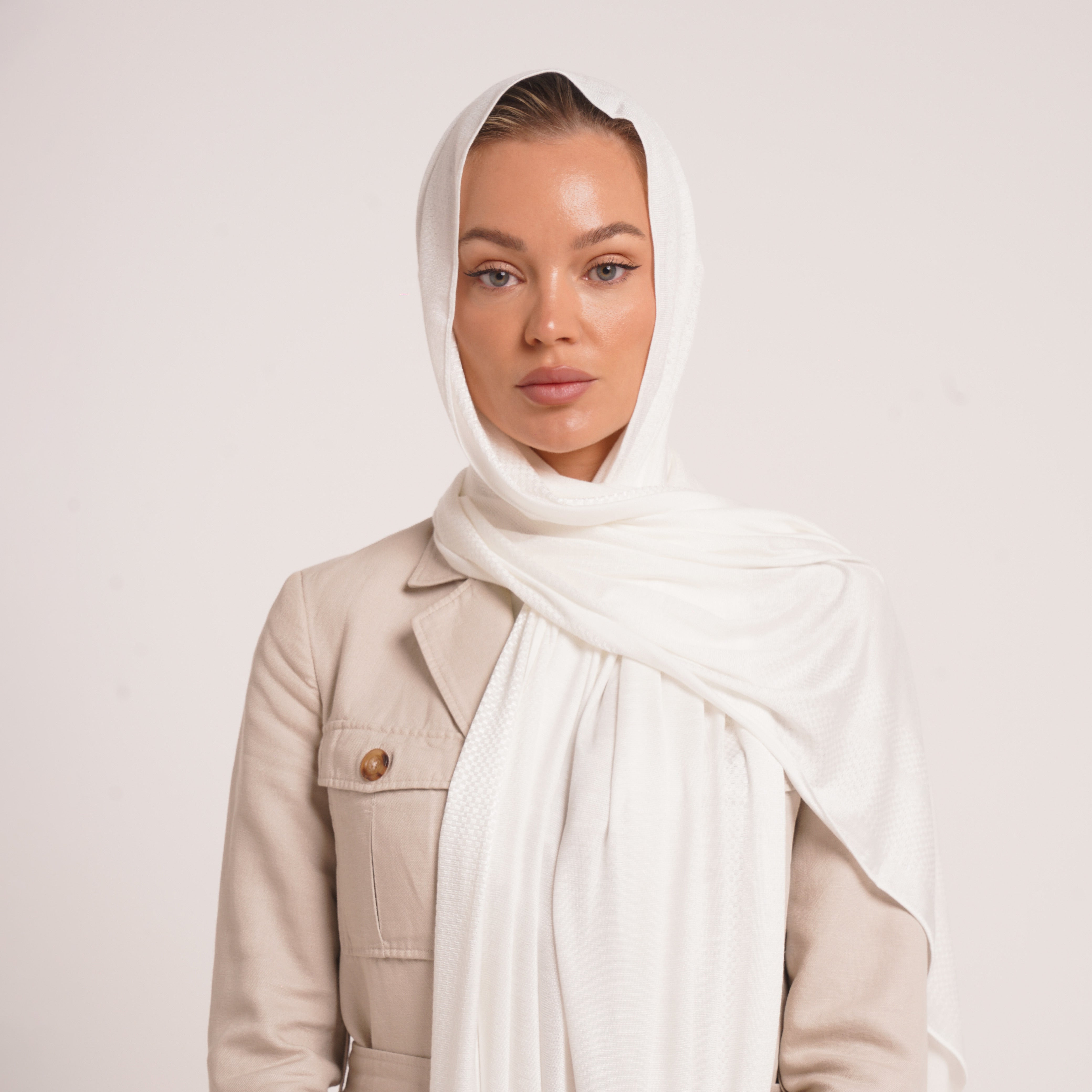 Hijab Jackard - White