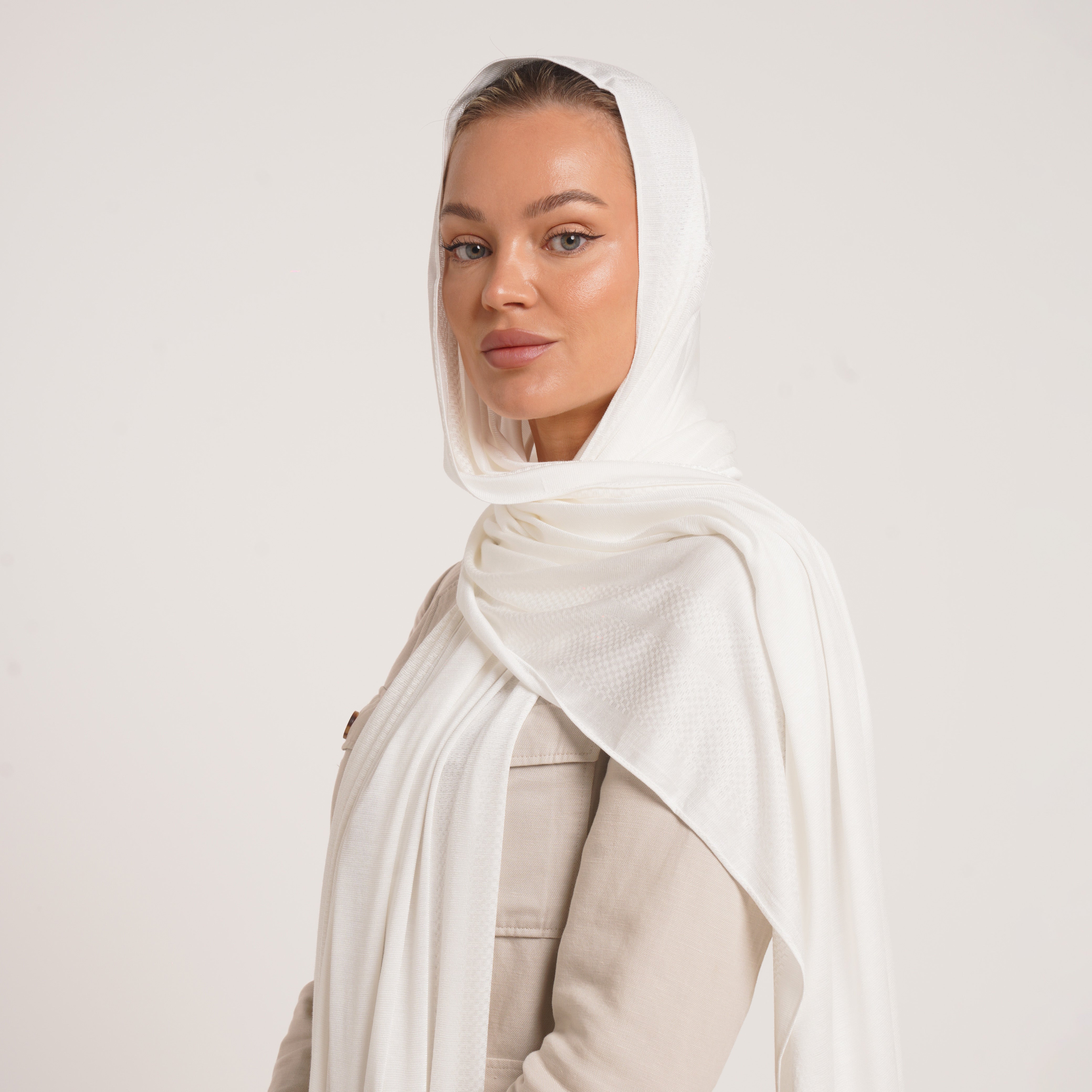 Hijab Jackard - White