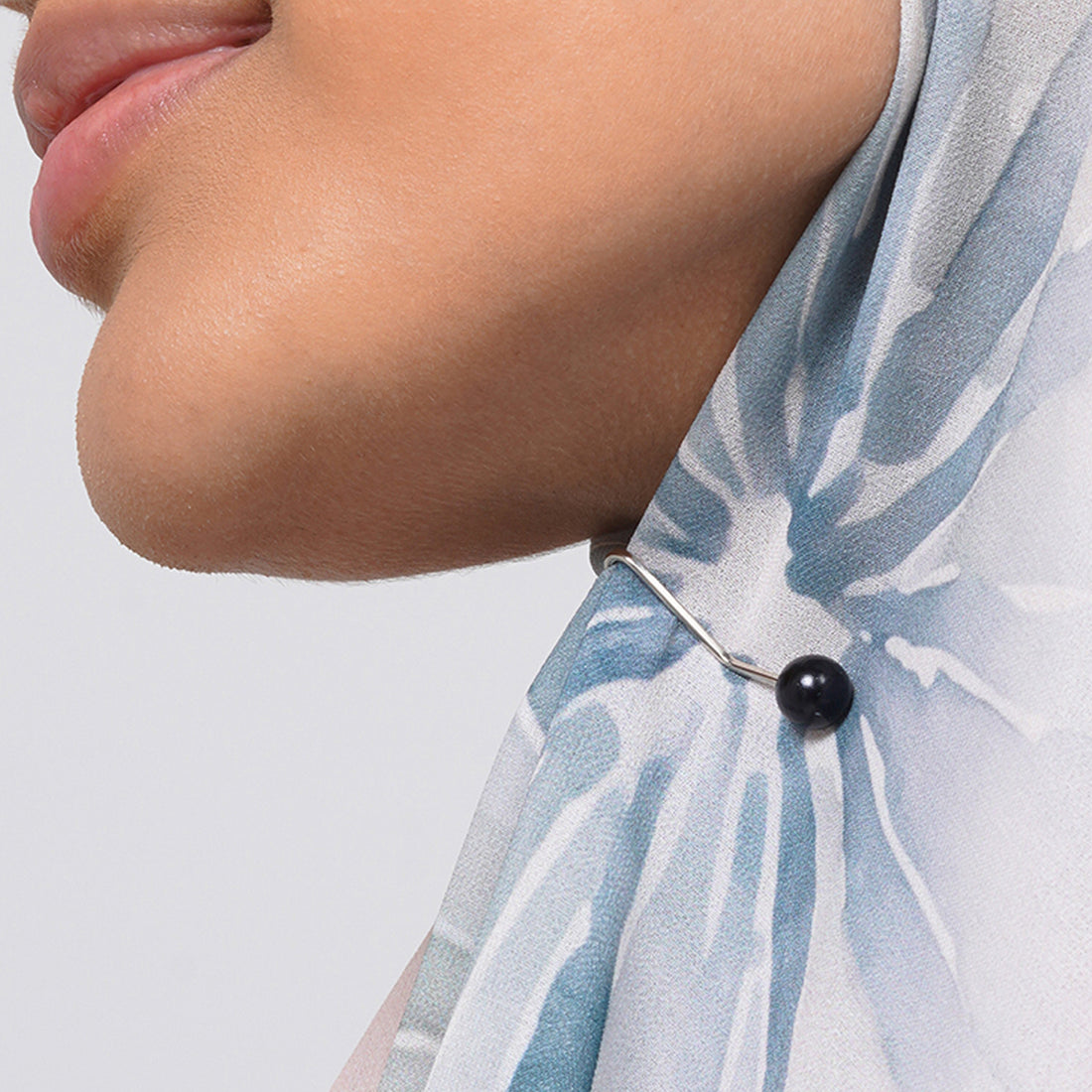 Turkish Pin Clip - Jet Black