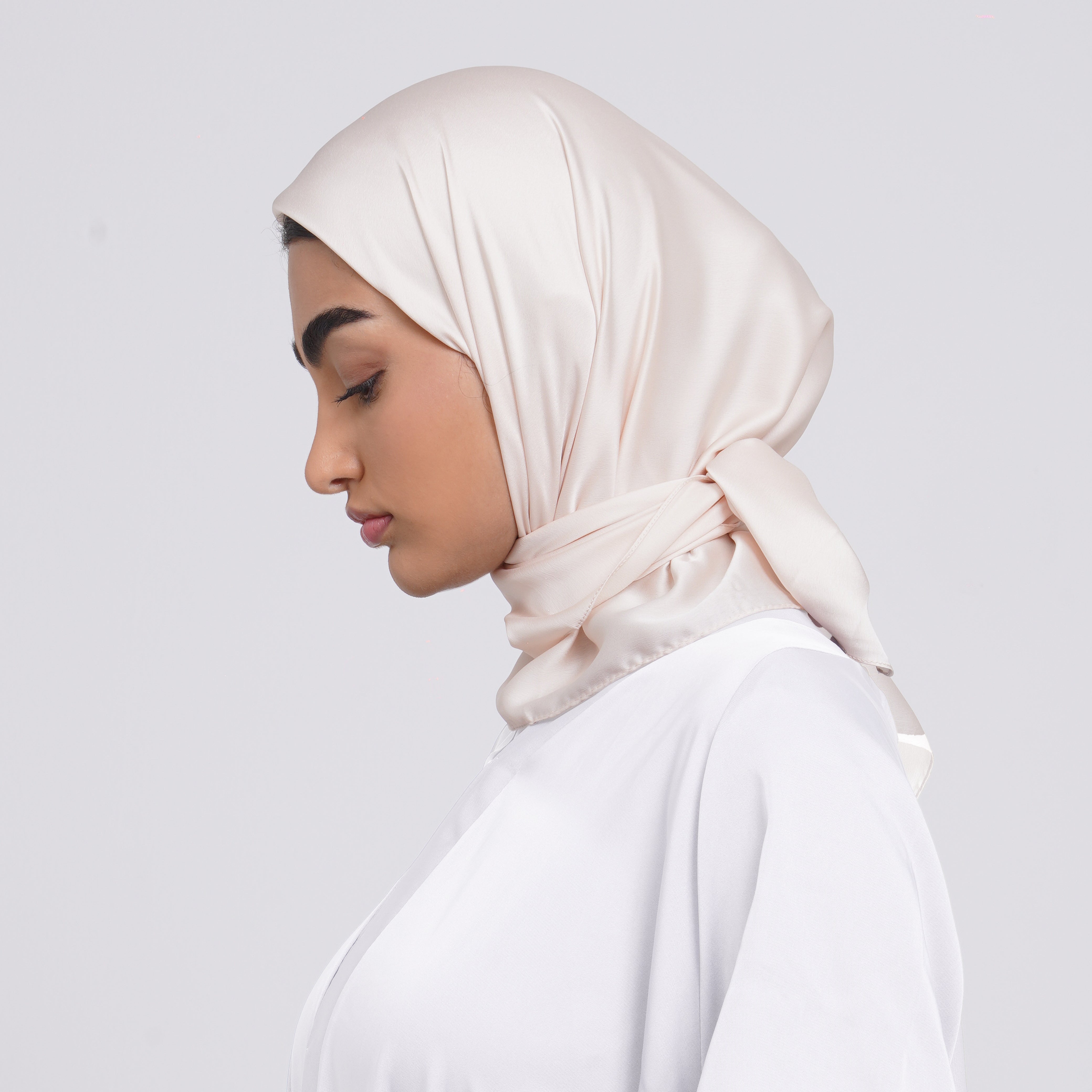 SilkTouch Satin Esarp - Cream Beige