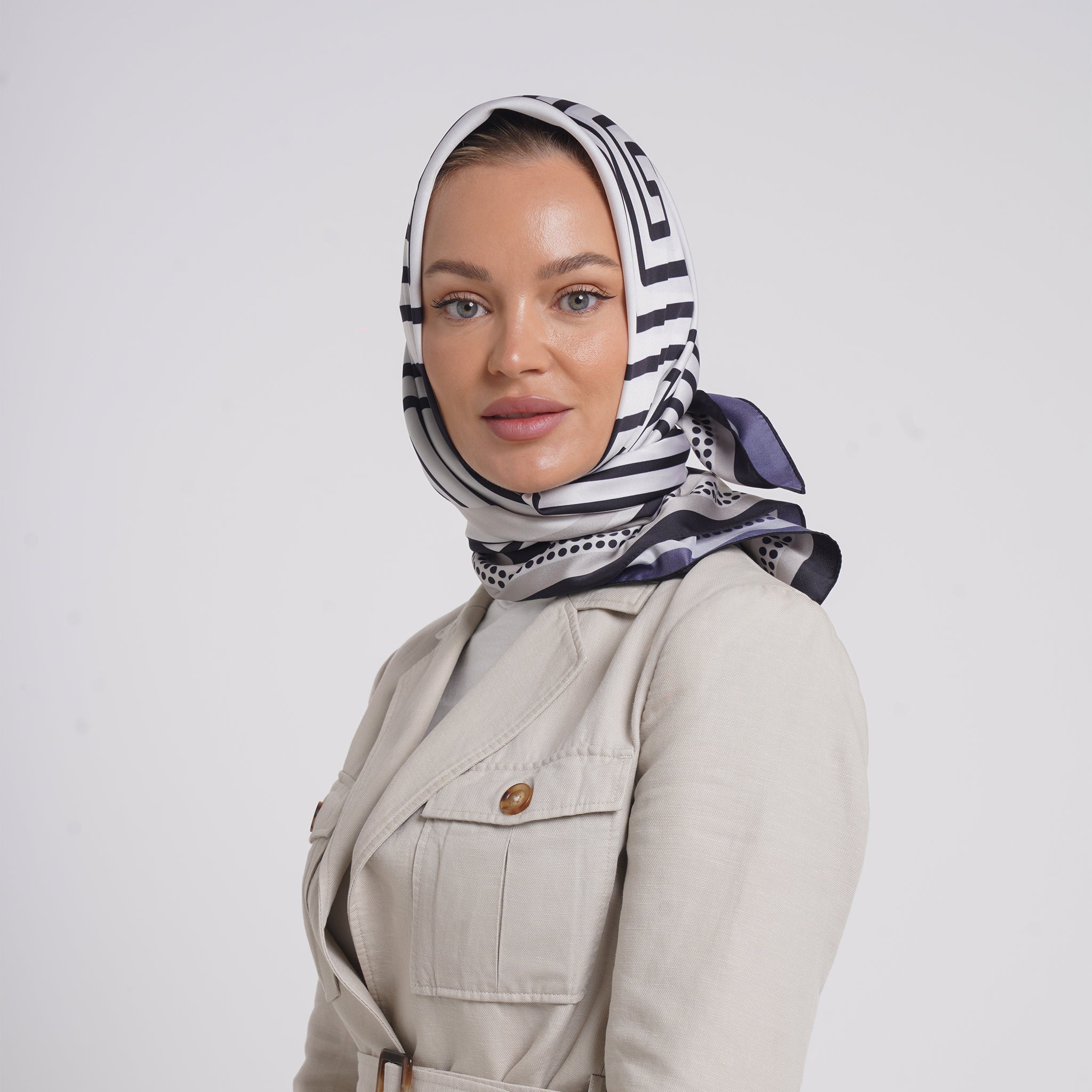 Satin Printed Esarp - Midnight Navy Print