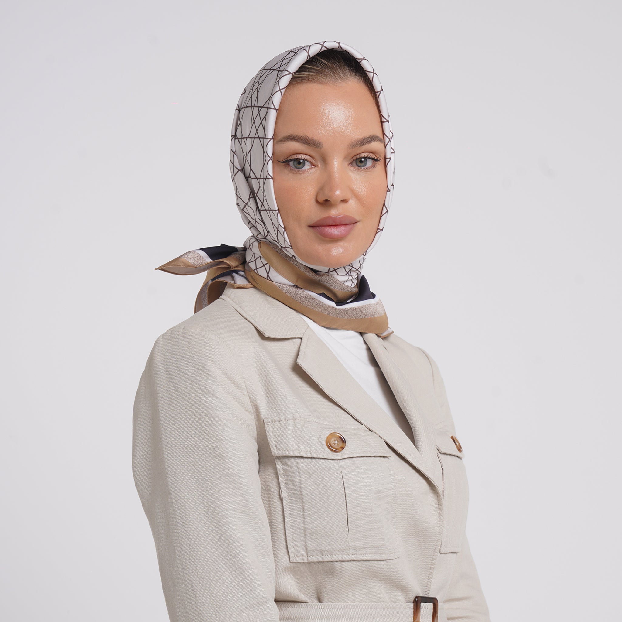 Satin Printed Esarp -Warm Taupe
