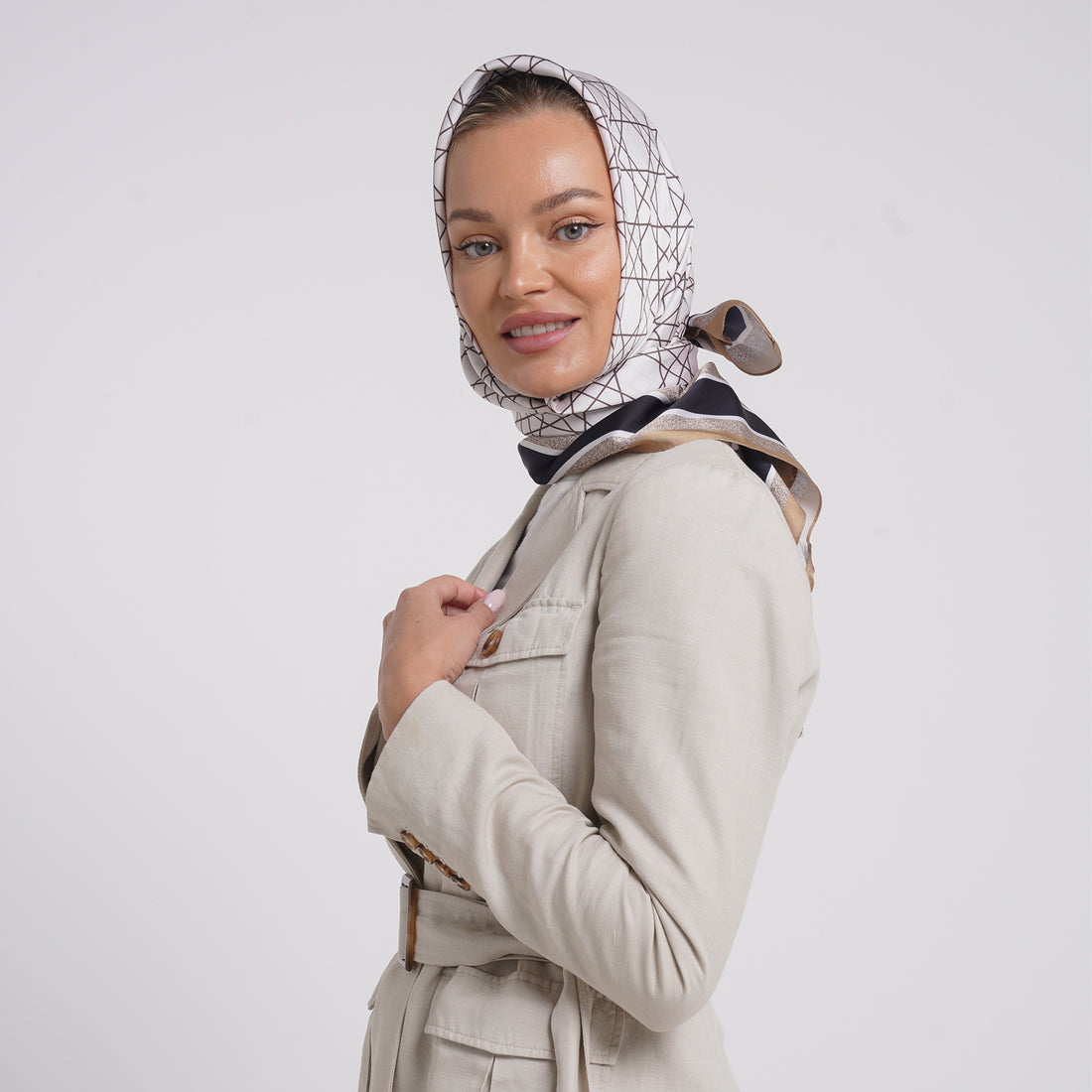 Satin Printed Esarp -Soft Sand Beige